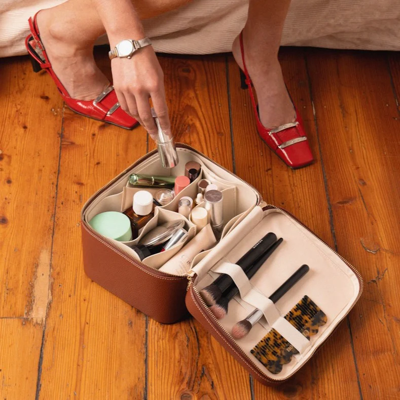 Duo Vanity Case - Image 105