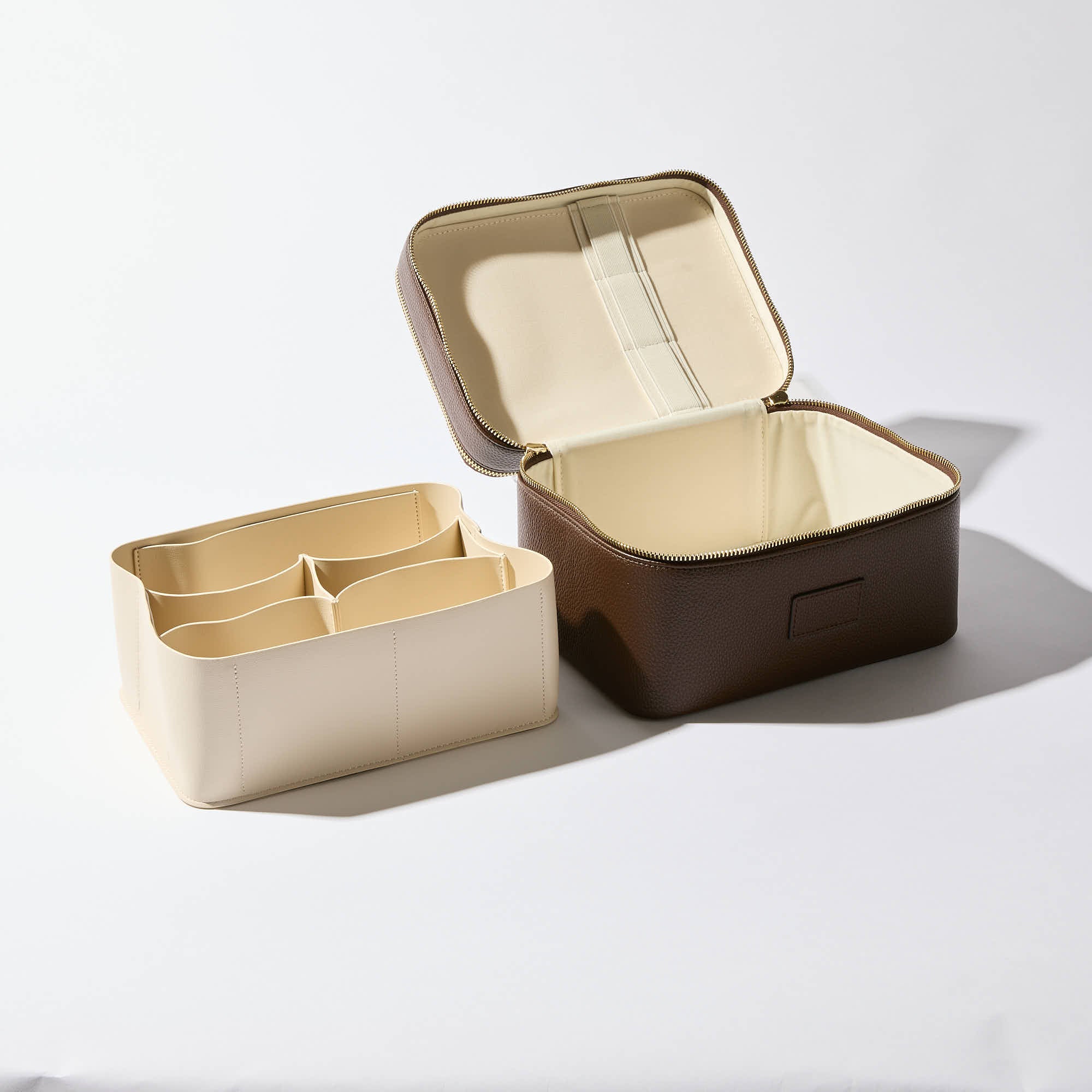 Duo Vanity Case - Image 49