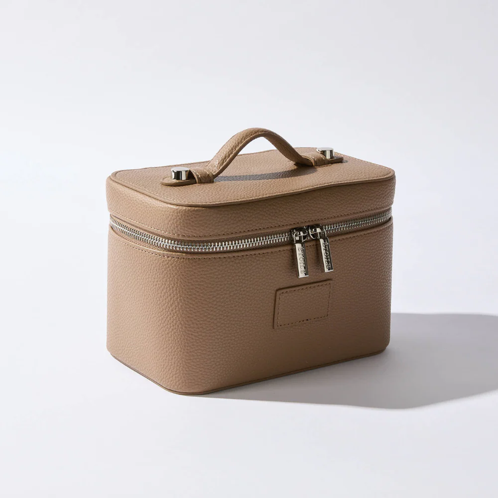 Mini Vanity Case - Image 37
