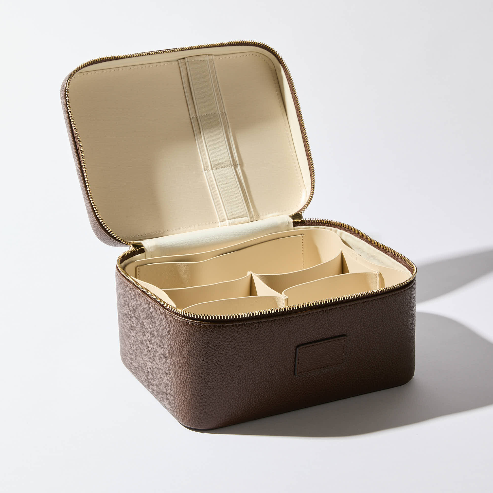 Vanity Case - Image 41