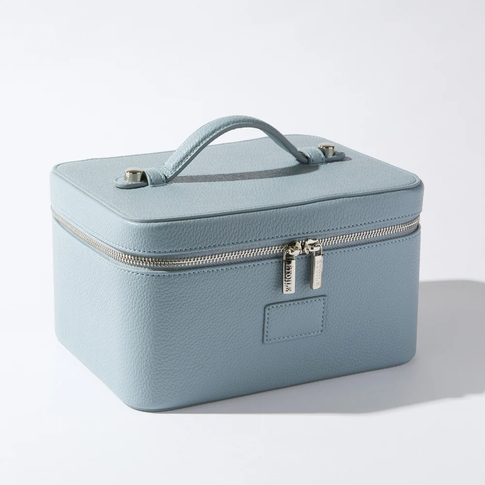 Vanity Case - Image 43