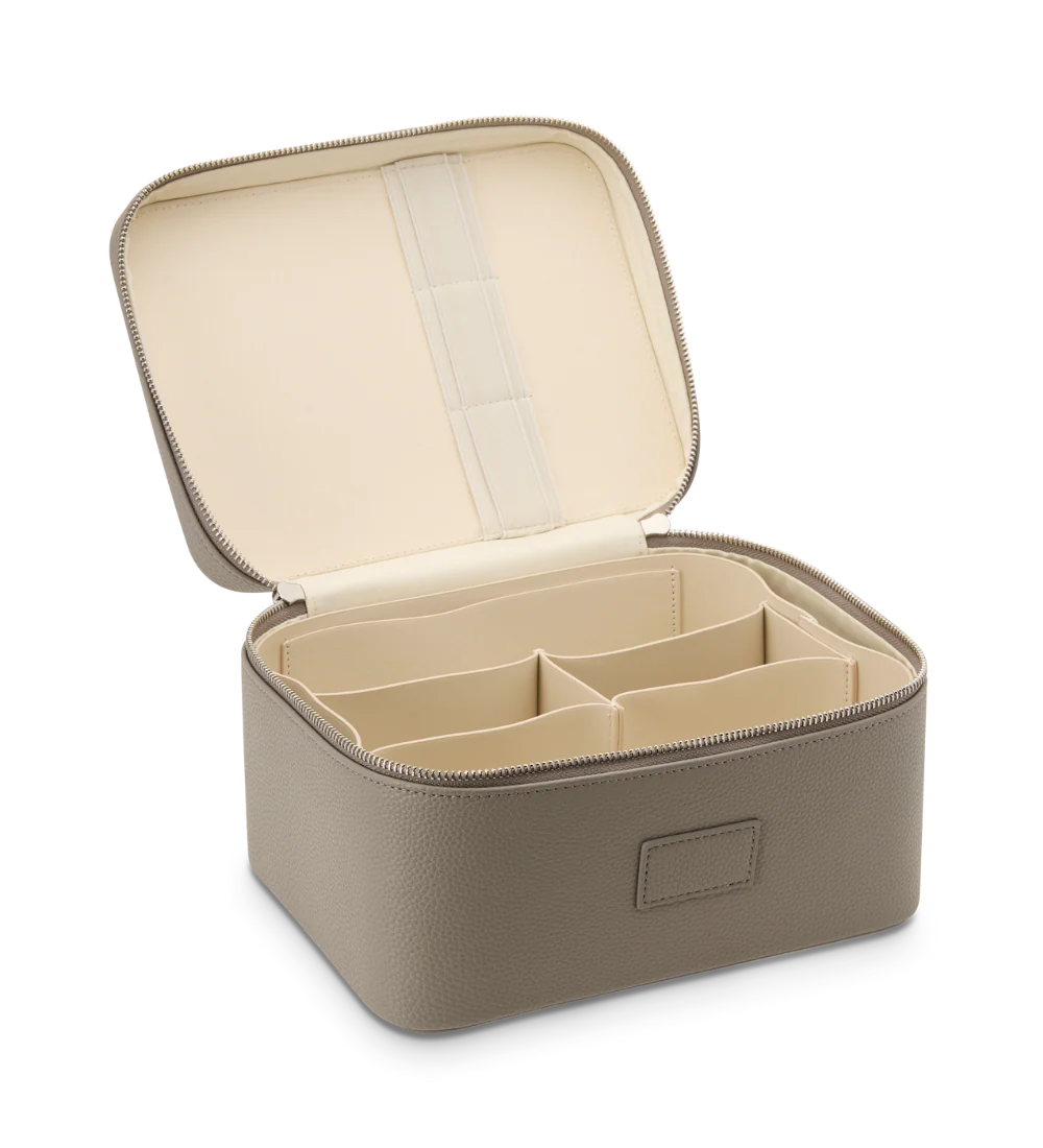 Vanity Case - Image 68